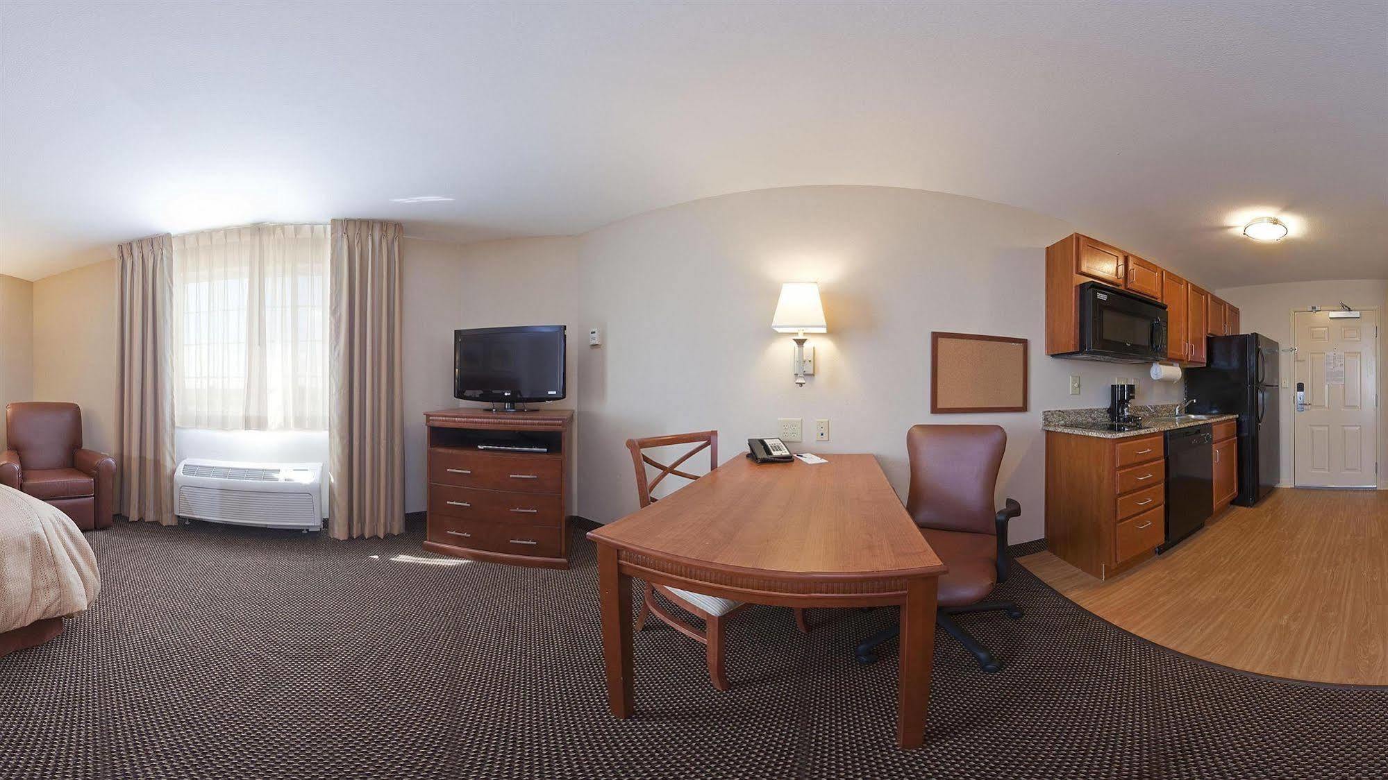 Candlewood Suites Lafayette By Ihg Exterior photo